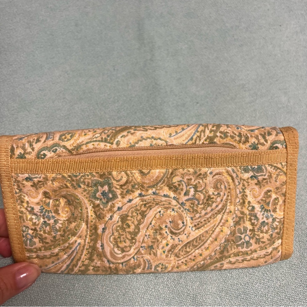 Donna Sharp fabric Paisley Clutch wallet multiple pockets and slots zip coin - Picture 2 of 8